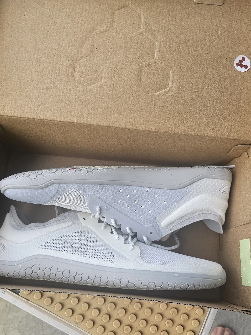 Size 11 - Vivobarefoot Primus Lite 3.5 - Mineral White